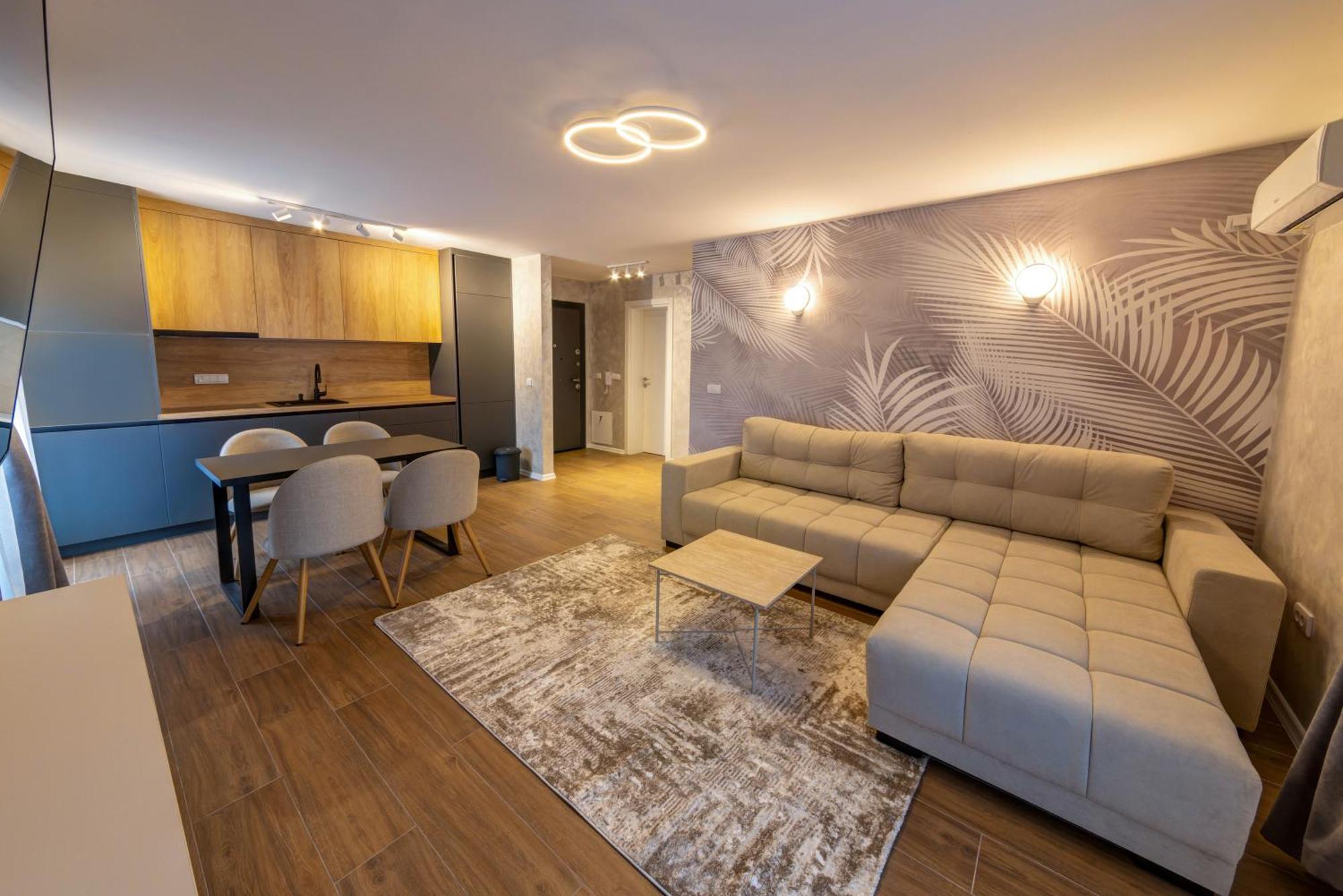 V 1 Apartment