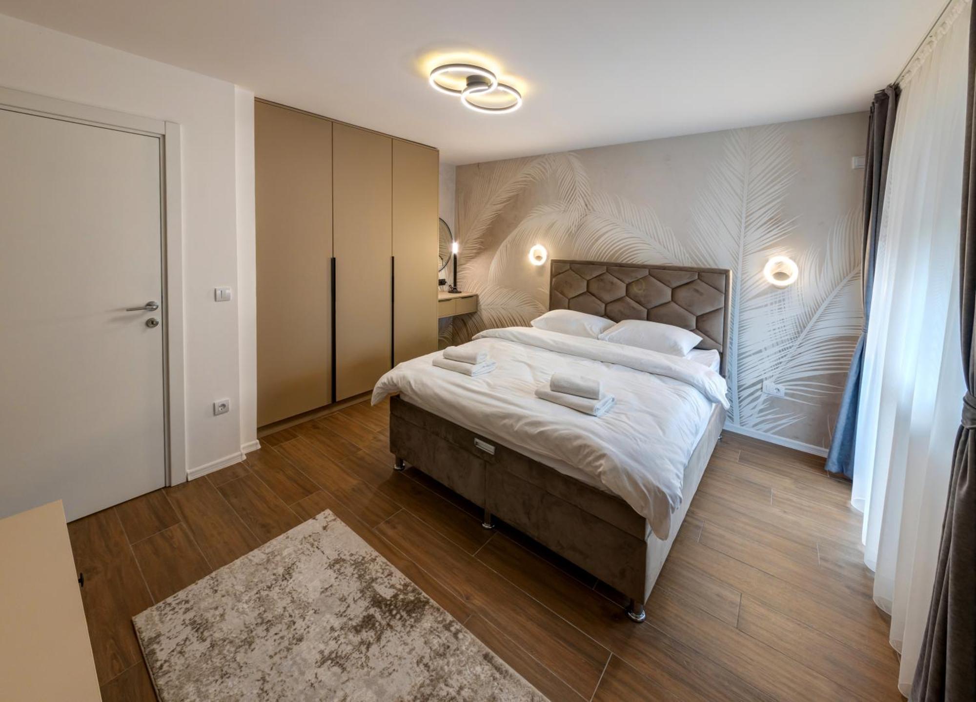 Apartment V 1 *